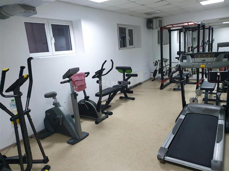 Ap 3 cam, D,74,36 mp, et.2 - Copou - mobilat si utilat 250,000 EUR - 19