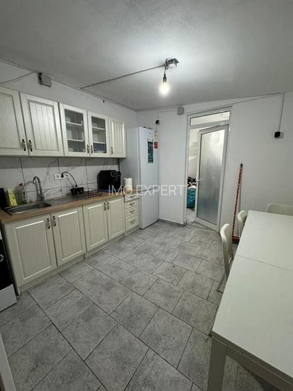 Casa noua de vanzare , Totoi - 2