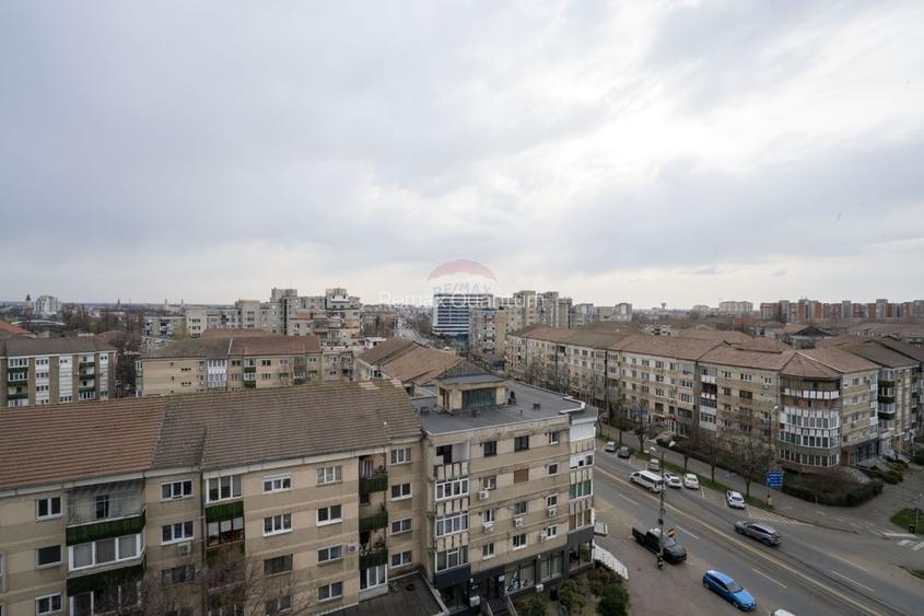 De vânzare apartament cu 4 camere, Bulevardul Decebal - 19