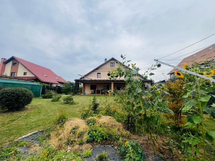 Casă solidă  Săsar la cheie ,zona Vama ,teren 10 ari ,la 3 min de Baia Mare c - 2
