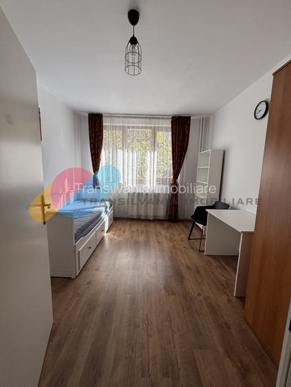 Apartament 3 camere decomandat, mobilat și utilat, str Horea - 2