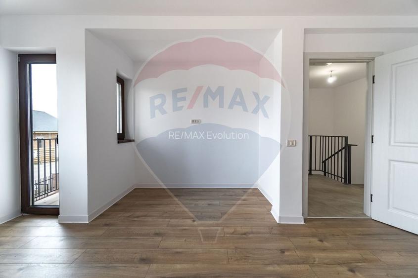 DUPLEX 8 camere de vanzare| Constructie noua| Izvor, BV | Comision 0% - 47
