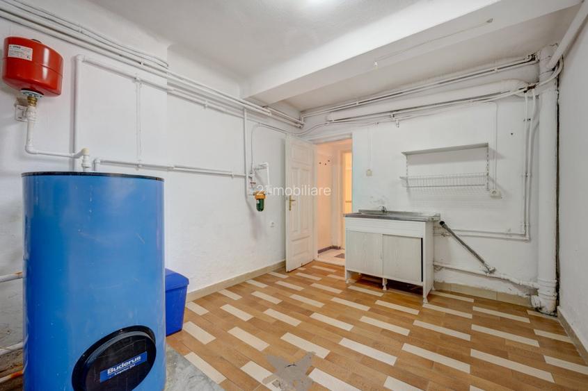 Vila eleganta, arhitectura deosebita, 7 camere, renovata, langa Parcul Kiseleff - 44