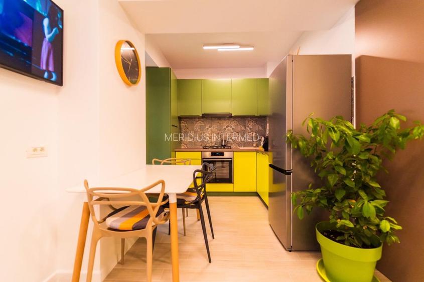 Garsonieră modernă de închiriat – Mamaia, zona Butoaie, vedere frontală la lac - 8