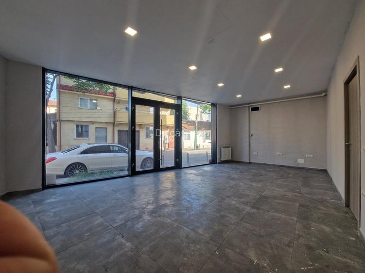 INCHIRIEZ  Spatiu la parter pe strada Poporului !  PARCARE  PRIVATA  !!! - 2