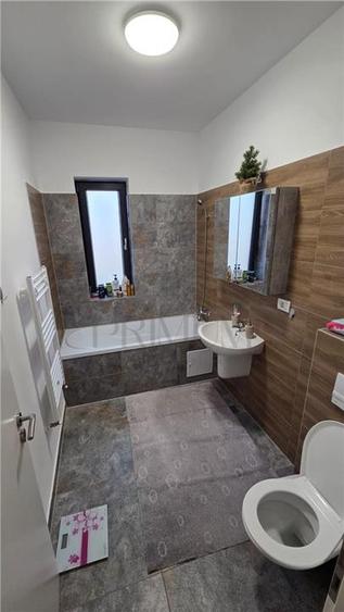 GIROC - 2 CAMERE - LIFT - MOBILAT SI UTILAT - ZONA EXCELENTA