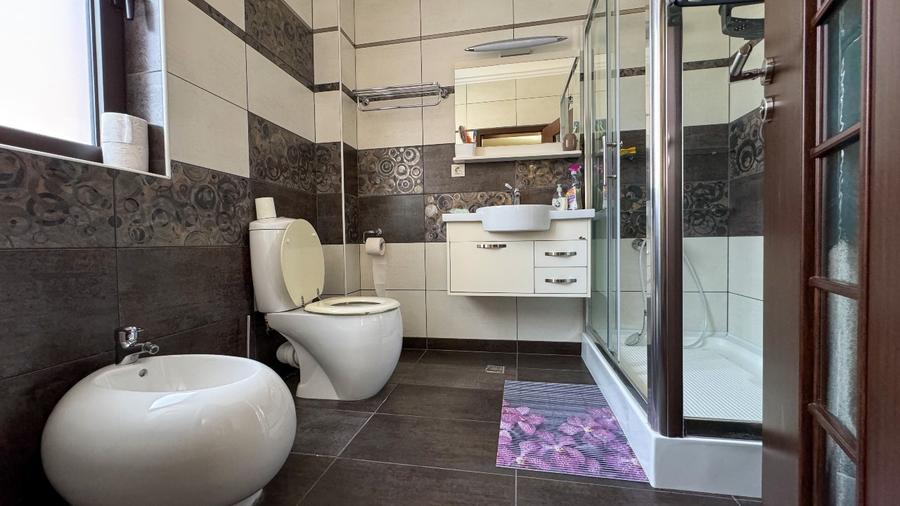 Apartament 4 camere lux zona Aviatiei-Caramfil