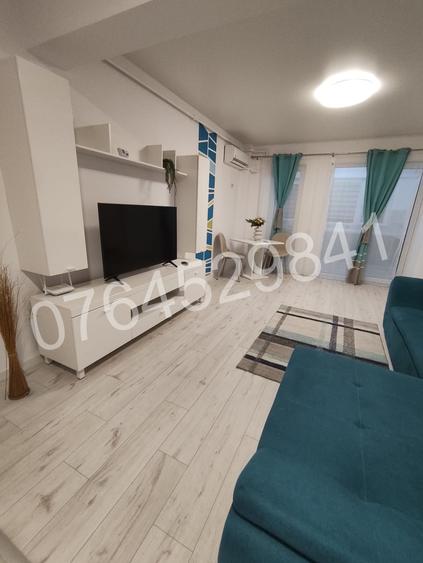 Apt. 2 cam. Central Address ,bloc 2022 zona 13 Septembrie-Rahova,Str. Nasaud 77