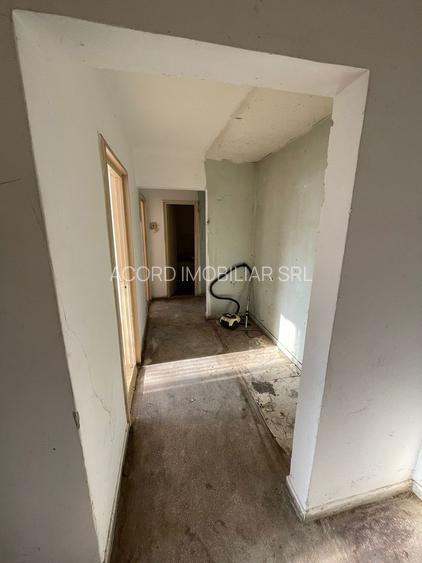Apartament 3 camere decomandat Tomis Nord - 12