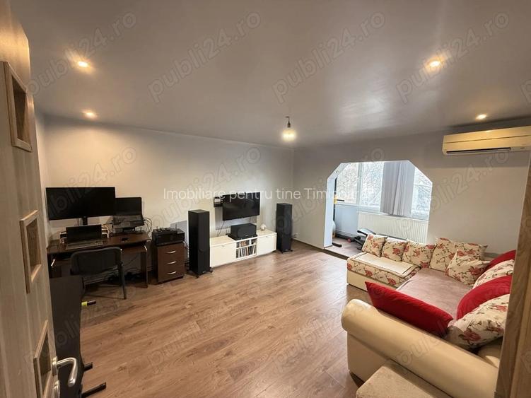 Apartament 3 camere decomandat Aradului etaj 1 Piata Verde amenajat  centrala - 4