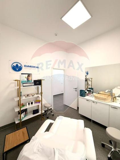 DE INCHIRIAT Spațiu comercial  100mp în zona P-ta Victoriei - 11