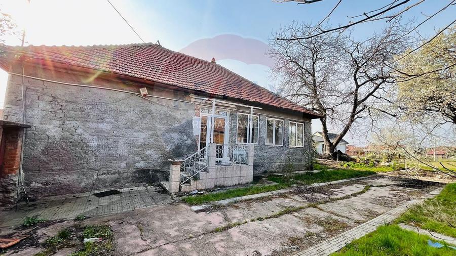 Casă / Vilă cu 4 camere de vânzare Santandrei - 2