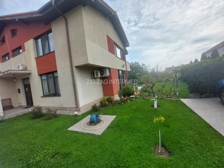 Constanta Sud (Lazu), vila P+1, 5 camere, renovata 2026 - 2