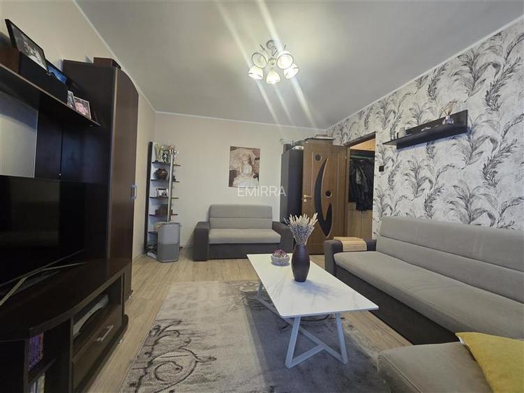 De vanzare apartament 2 Camere str Cornisa zona Scoala 10 - 2