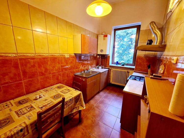 1 camera in apart. de 2 cam in vila, Cismigiu Berthelot, et 1/2, pt 1 studenta - 7