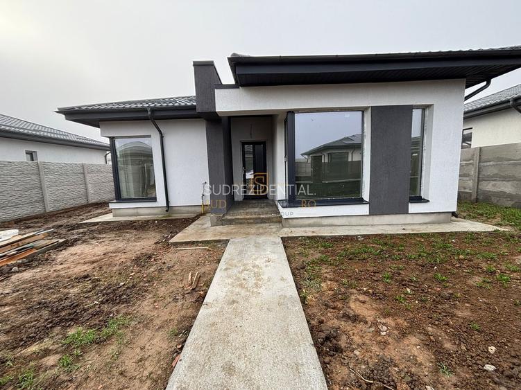 Casa individuala parter, 3 camere, disponibila imediat, teren 370 mp - 4