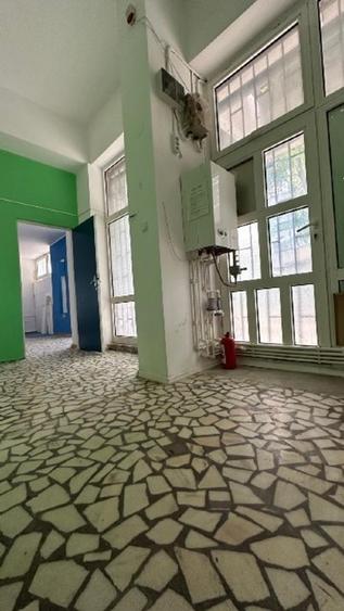 Spatiu comercial stradal cu vad excelent - 80 mp, str.Navelor, zona Faleza-Port