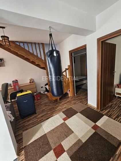 Casa -5 camere - zona Pacii- Militari - 9