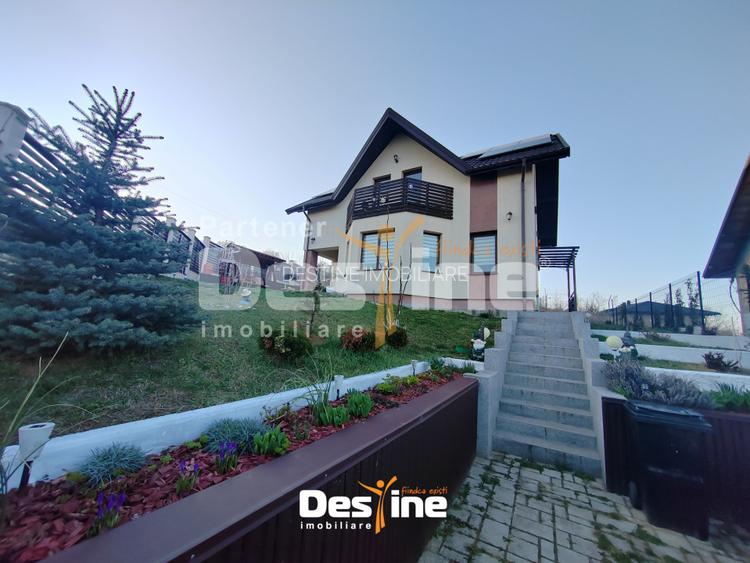 BÂRNOVA - Casă individuală P+1+POD, 140 mp + 380 mp teren - 2