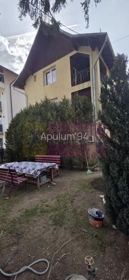 Vila de vânzare cu 8 camere și garaj in Busteni - 3