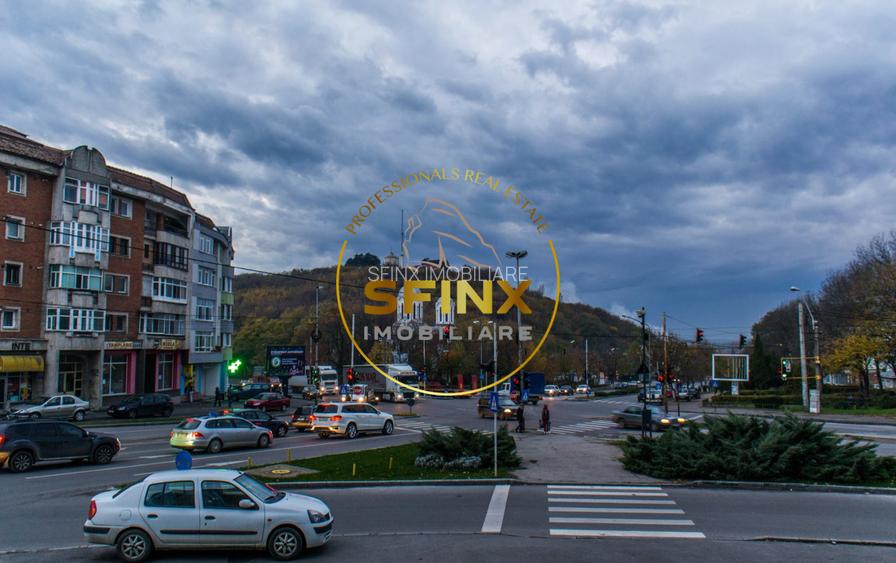 Spațiu comercial Slatina imobil pt clinica, birou, banca, show room, fitness - 10