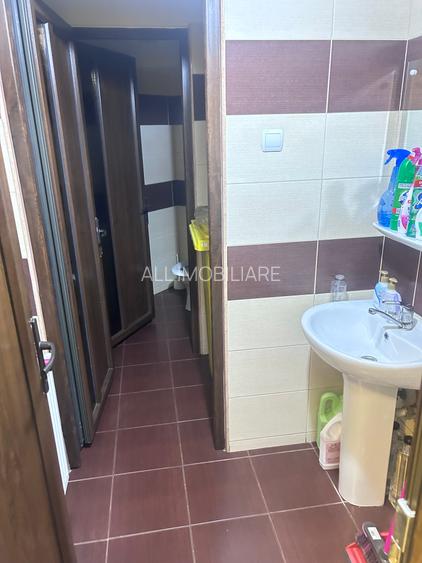 250 mp Birouri de inchiriat - 2