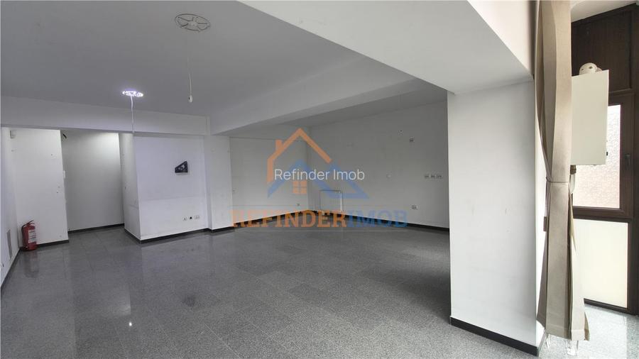 Apartament 3 camere bloc 2010 zona 13 Septembrie - 2