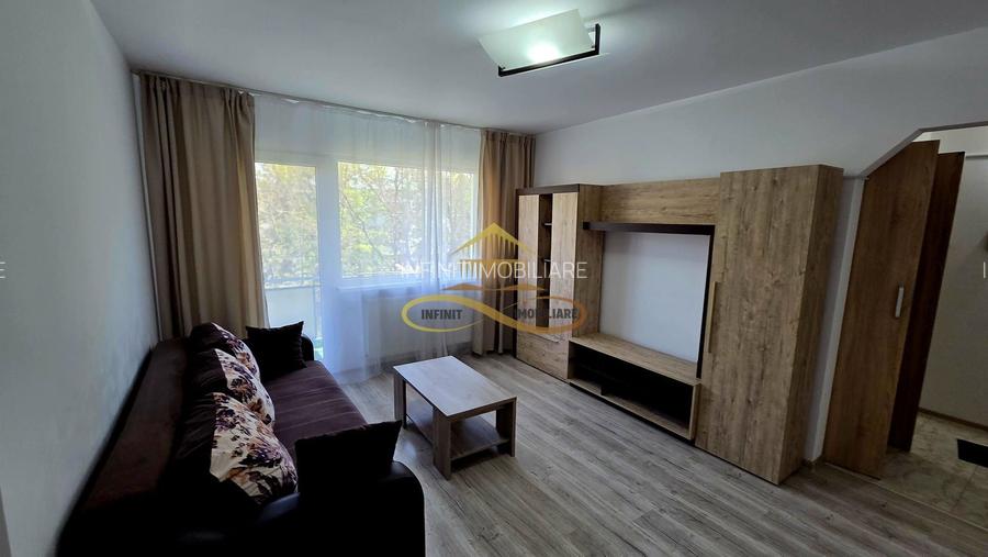Apartament de vanzare 2 camere semidecomandat Aviatori Bacau. - 2