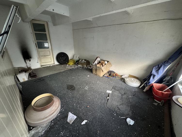 Hale pentru depozitare zona Halta Traian - Interioara 3 - 8