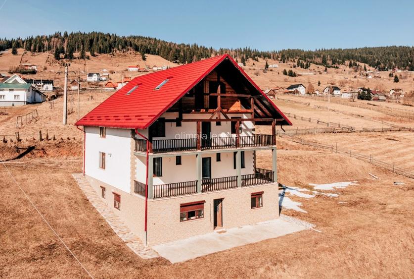 Pensiune 9 camere, iaz propriu, 3.808 mp teren -Mestecanis19 min de Vatra Dornei - 2