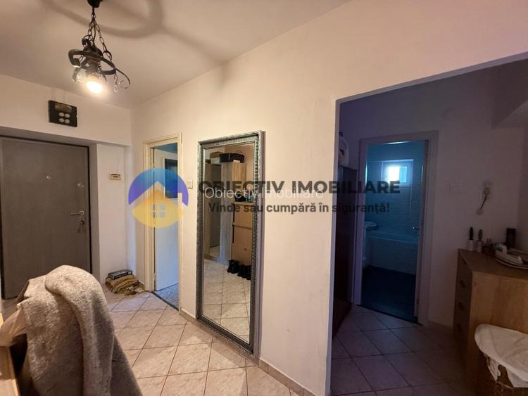 Garsoniera spatioasa de vanzare – 67,76 mp – Zona 1 Mai - 4