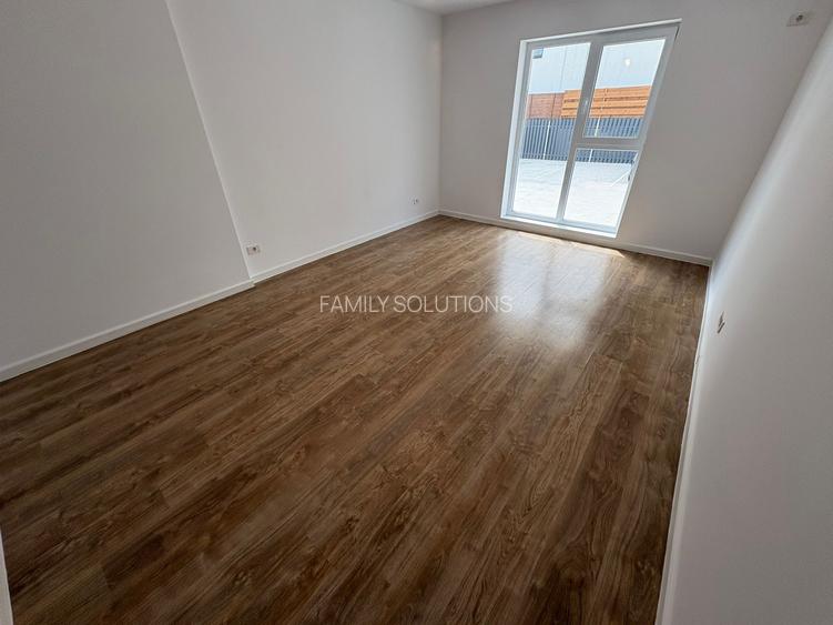 MUTARE RAPIDA!! Apartament 2 camere decomandat, Metrou 1 Decembrie - 20