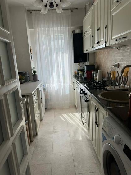 Apartament cu 2 camere decomandat  intabulat Royal Town Cod 162255 - 9