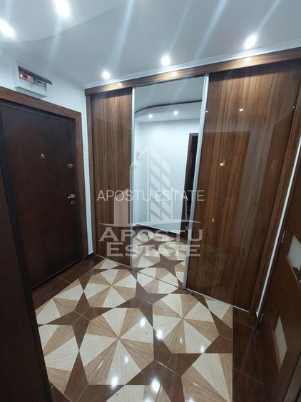 Apartament cu 2 camere, etajul 1, centrala proprie,Sagului - 7