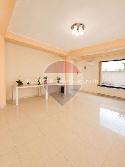 Casă / Vilă cu 12 camere de închiriat în zona Fundeni - 36