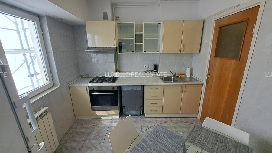 APARTAMENT COCHET - 2 CAMERE DECOMANDAT- AMPLASAT IDEAL - 10