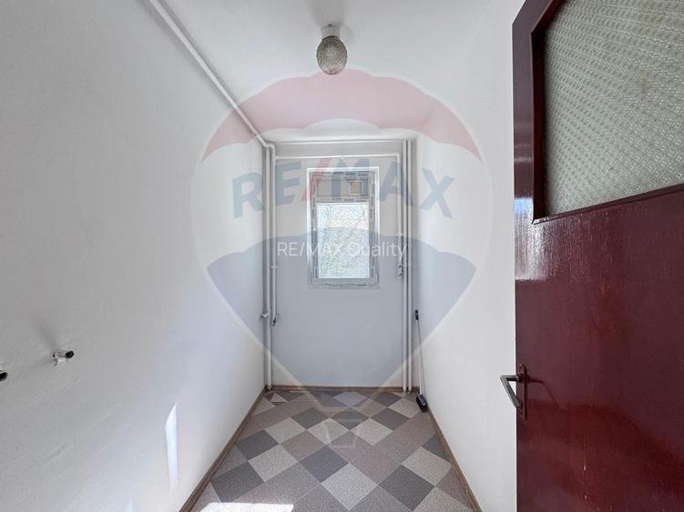 Apartament 2 camere de vanzare - Sos Giurgiului, Toporasi - 12