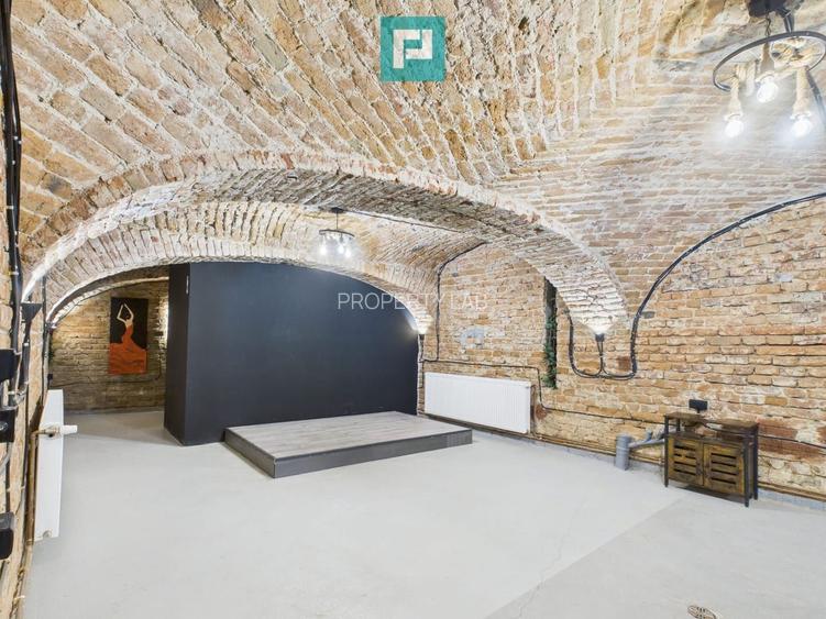 Eleganță subterană - pivniță exclusivistă Arad - 40