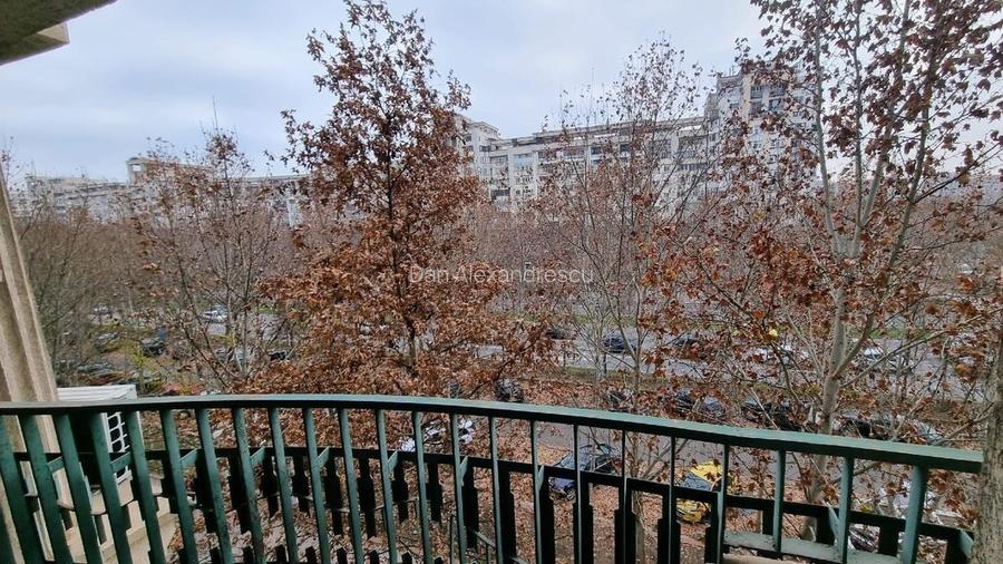 Apartament 3 camere, et.2, Bd. Unirii 59 stradal (Banca Transilvania), Sector 3 - 13