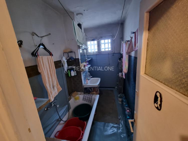 Clinica Luxor- 9 Mai- Ultracentral-3 camere/etaj 3, necesită renovare - 11