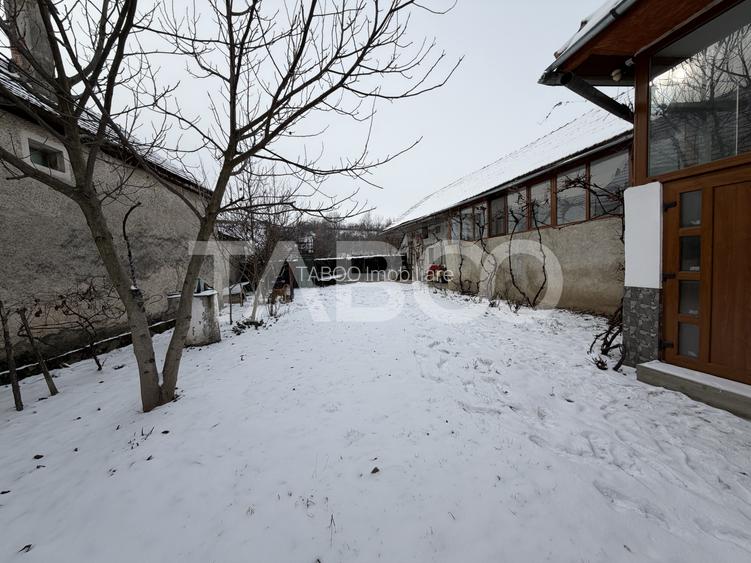 Casa de vanzare 3 camere 90 mpu teren liber 1095 mp Persani - 4