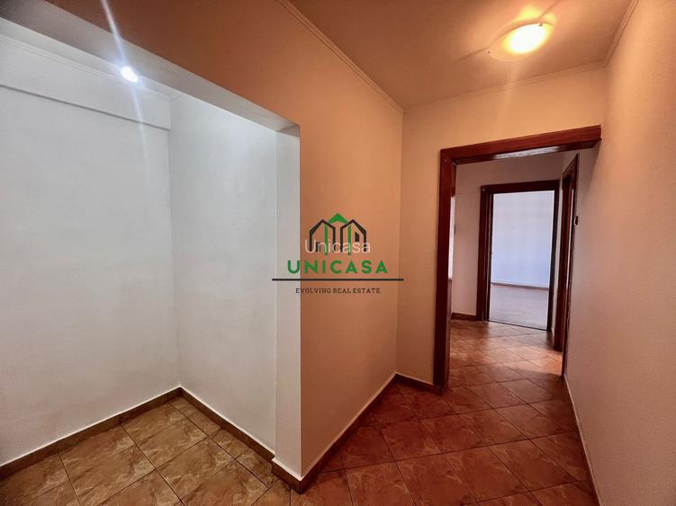Apartament cu 3 camere  de vânzare – Calea lui Traian - Zona Nord - 6