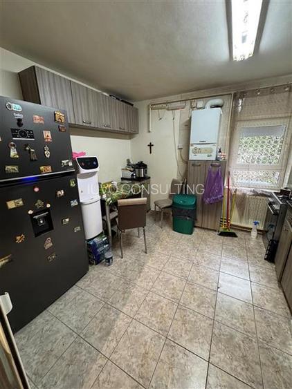 Apartament 4 camere Hol H Bld. Brancoveanu, - 2