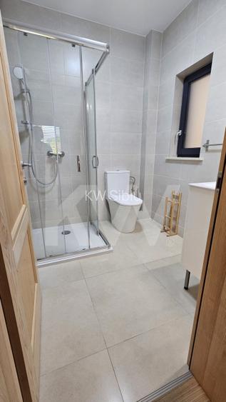 Casa moderna de inchiriat, cu garaj generos – Tocile, Sadu - 21