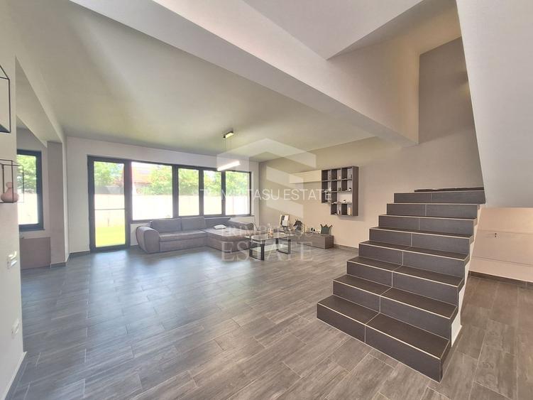 Duplex 4 cam 3 bai parcare&curte Prelungirea Ghence str. Maracineni - 3