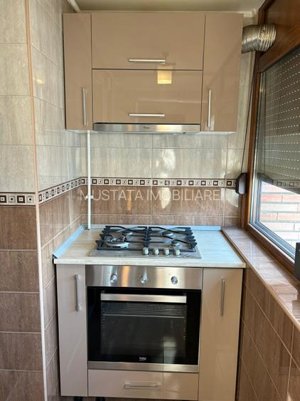 - Renovat recent! Apartament 3 camere Calarasi 4, et. intermediar. - 15