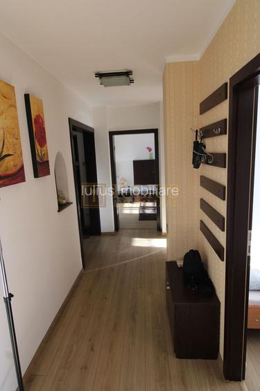 3 camere,  in Complexul Studentesc, ideal pentru 2 studenti, familie - 12