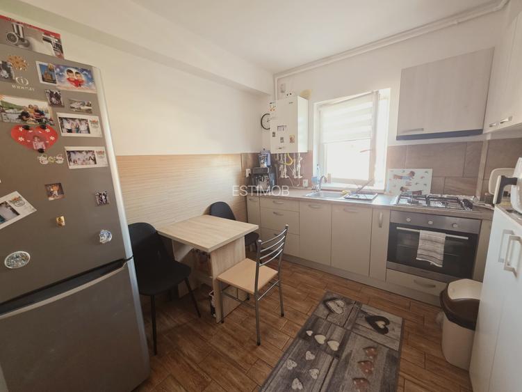 Vand apartament 2 camere bloc nou Codlea cu parcare privata - 4