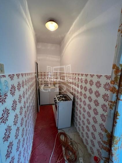 Casă individuală 4 camere, 115 mp + curte de 417 mp, zona Piața Abator - 11