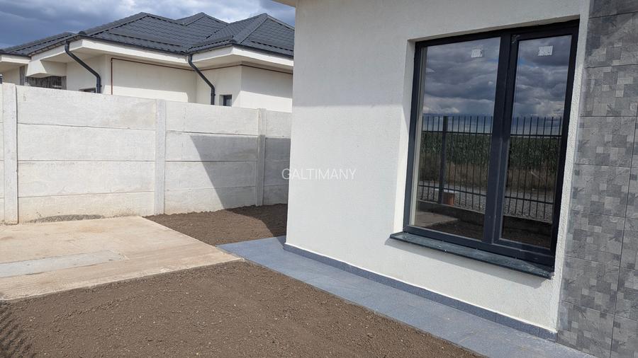 Vila noua parter  Buftea,  25 de min de București - 15